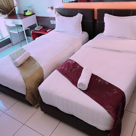 Langit Langi Hotel @ Klia/Klia2 Кампунг Денгкил Экстерьер фото