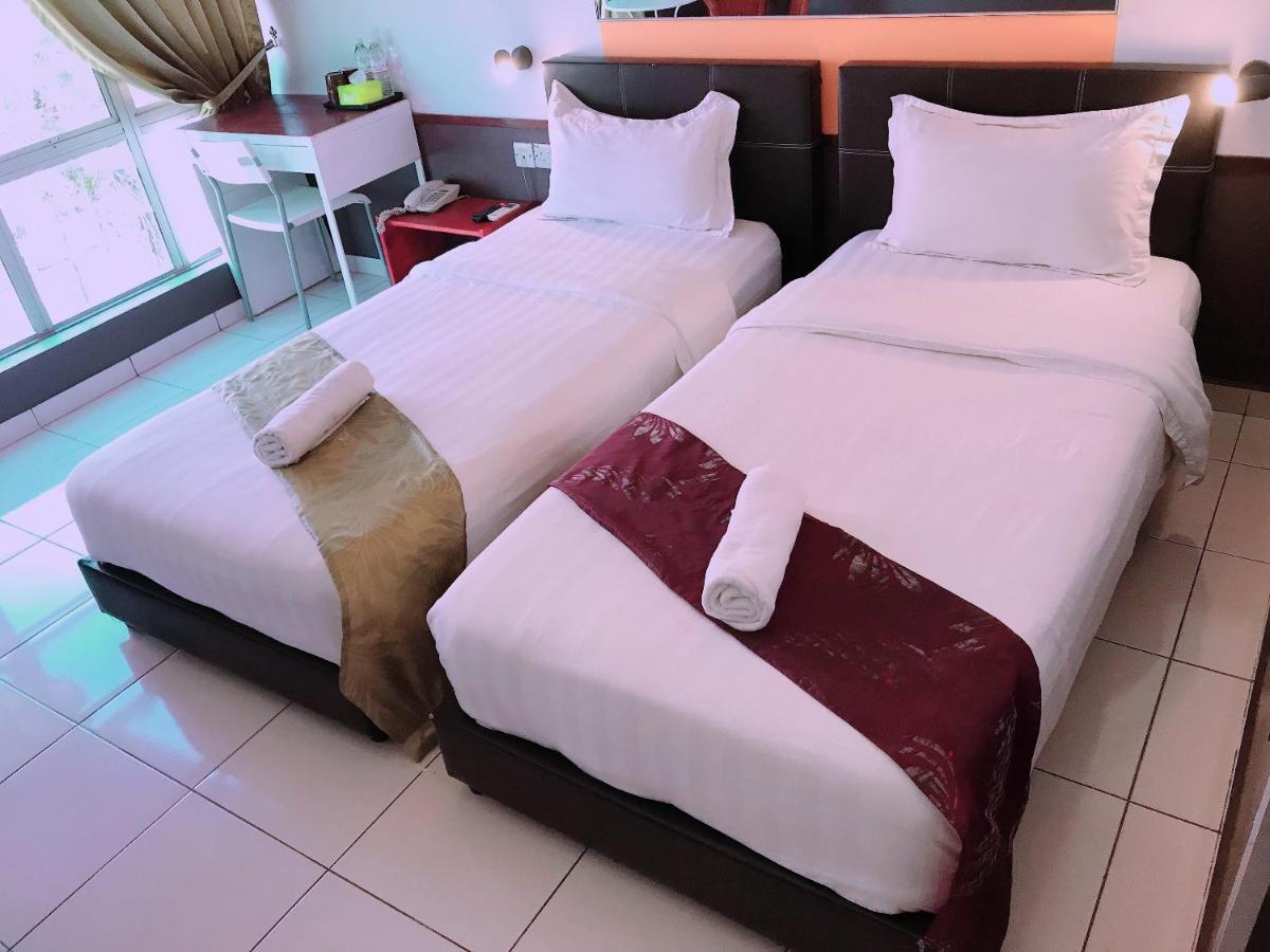 Langit Langi Hotel @ Klia/Klia2 Кампунг Денгкил Экстерьер фото