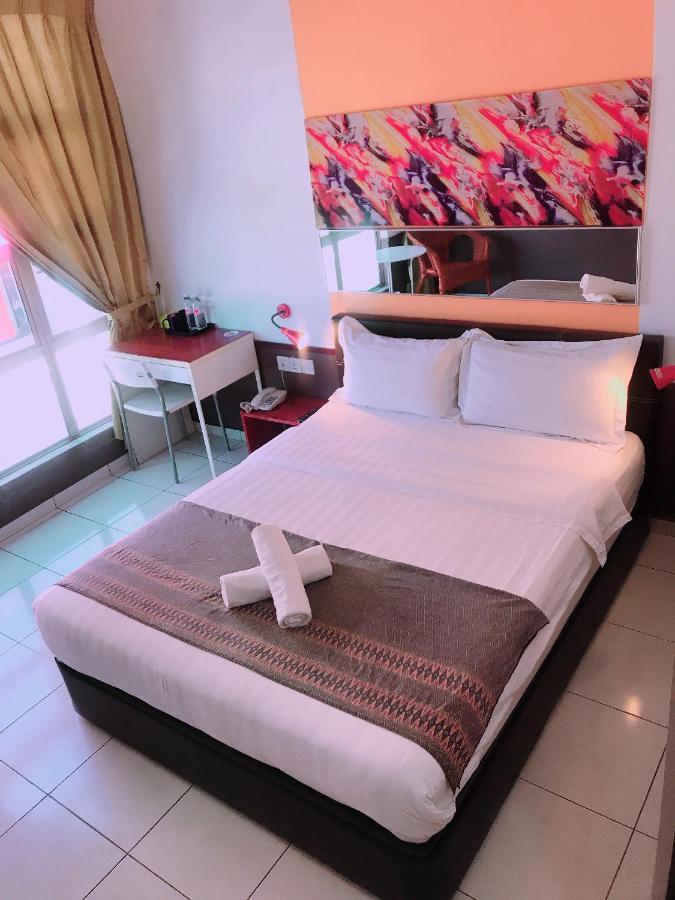 Langit Langi Hotel @ Klia/Klia2 Кампунг Денгкил Экстерьер фото